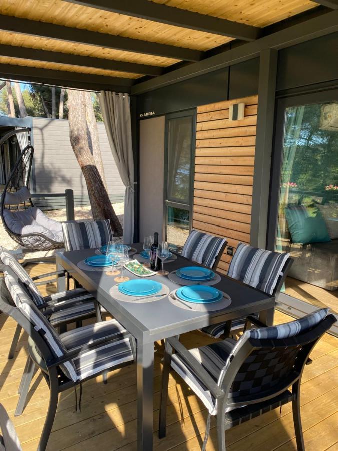 Mobile Home Biondina Camp Porton Nature Hideouts Ровин Екстериор снимка