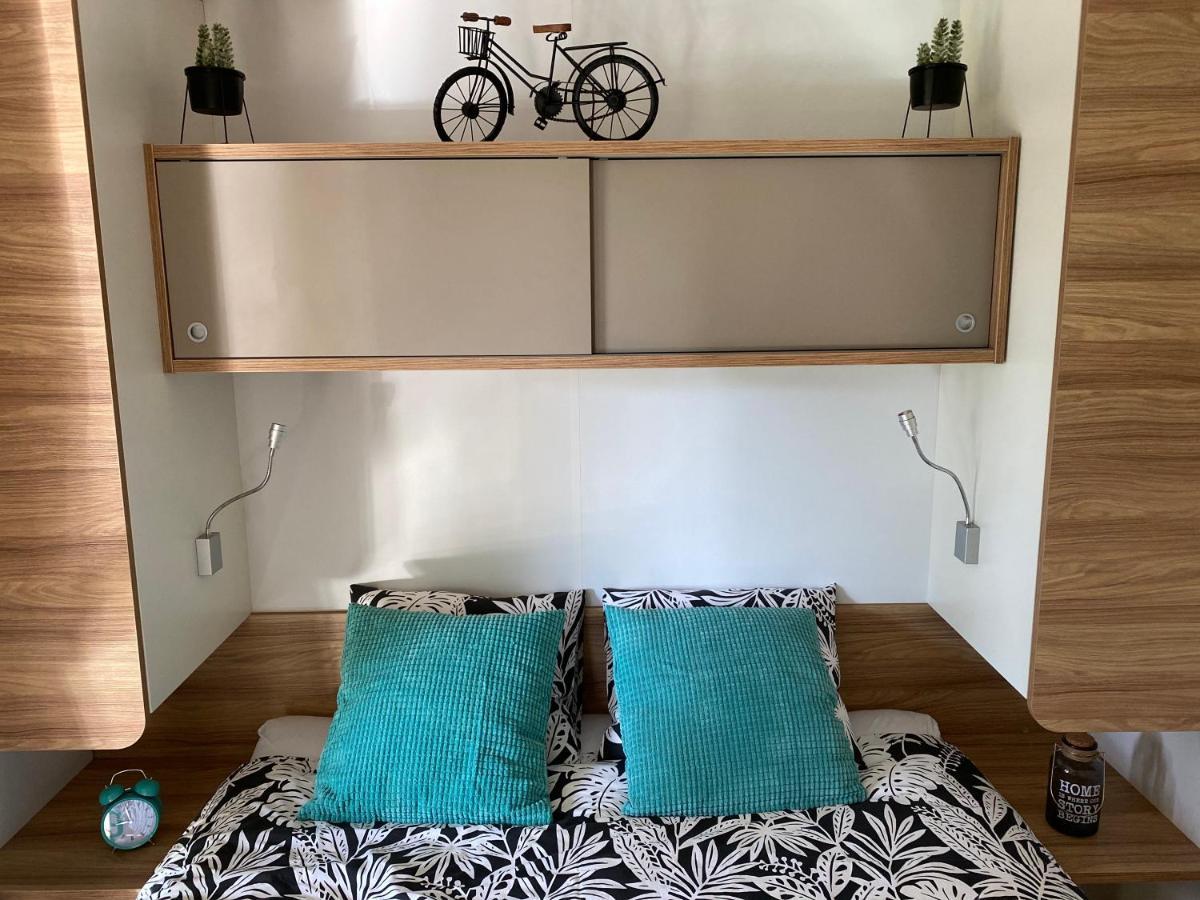 Mobile Home Biondina Camp Porton Nature Hideouts Ровин Екстериор снимка